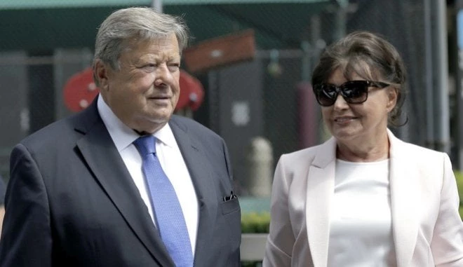 Τα πεθερικά του Ντόναλντ Τραμπ πήραν την αμερικανική υπηκοότητα